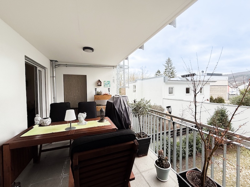 Impression überdachter Sonnenbalkon